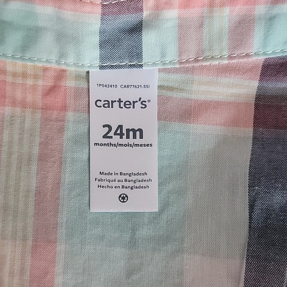 Carter's boys 24 months, 2 piece shirt and short set. NWT